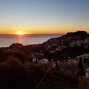 Casa Aurora 2*, Taormina Italy
